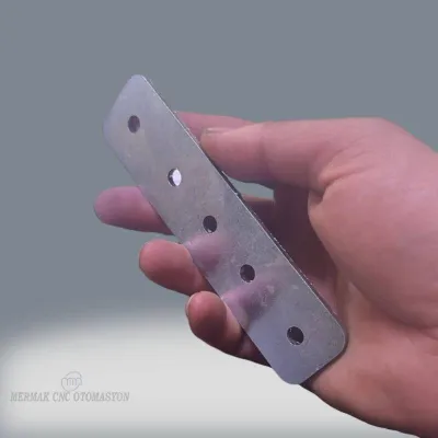 35X140 Düz Ek Sacı Ø6 mm